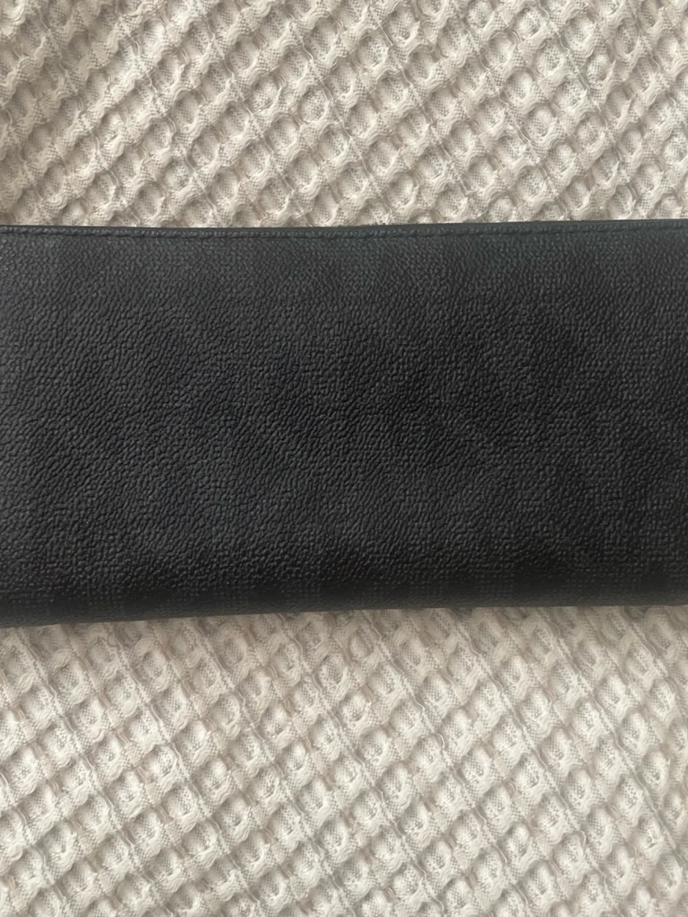 Michael Kors Black Leather Zip Wallet